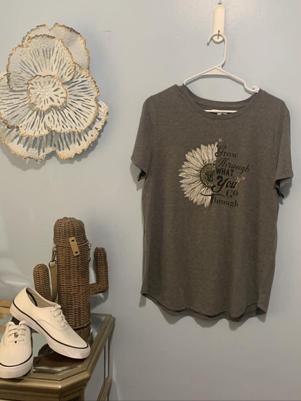 Heather Gray Sunflower Graphic Tee
